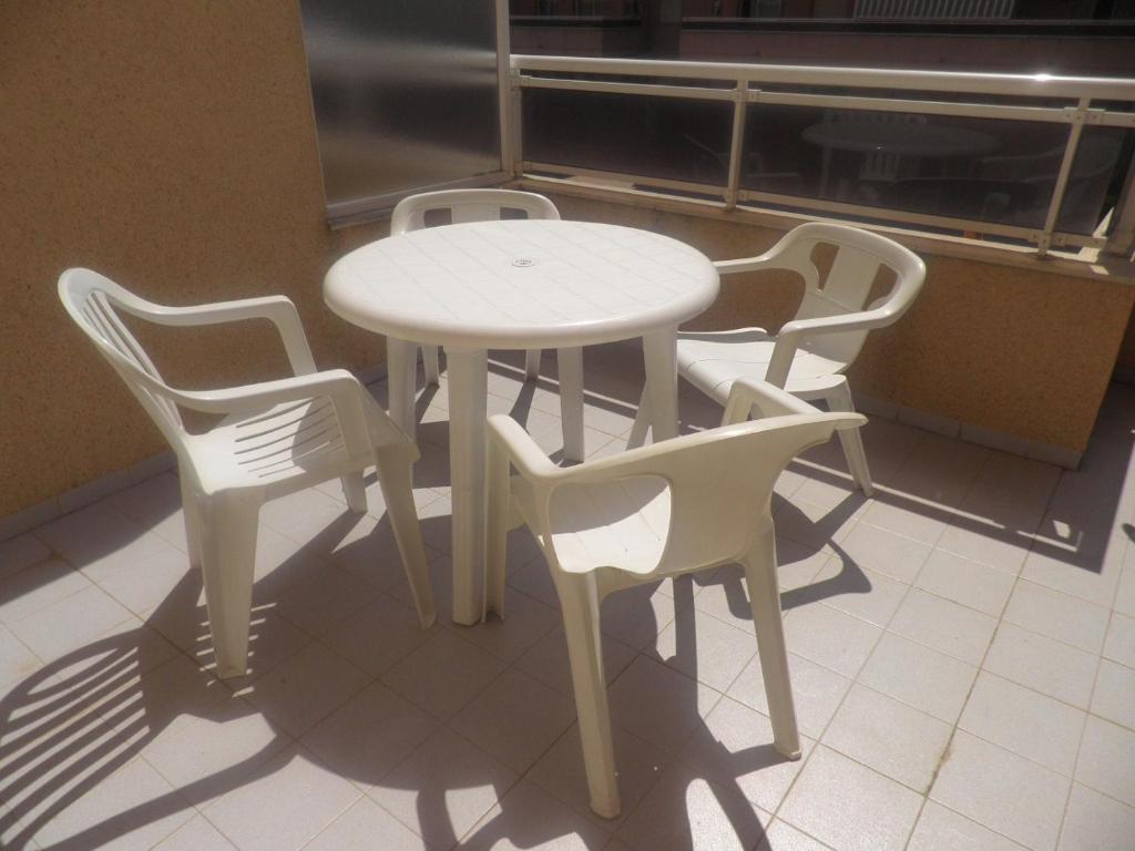 Rvhotels Apartamentos Ses Illes Blanes Bagian luar foto
