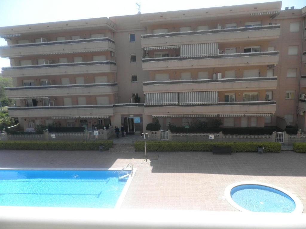 Rvhotels Apartamentos Ses Illes Blanes Bagian luar foto