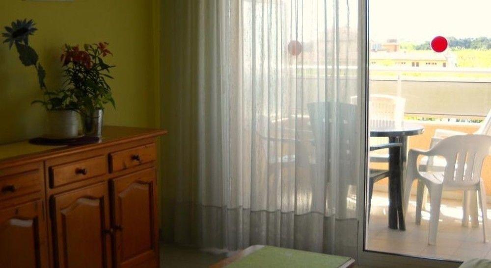 Rvhotels Apartamentos Ses Illes Blanes Bagian luar foto