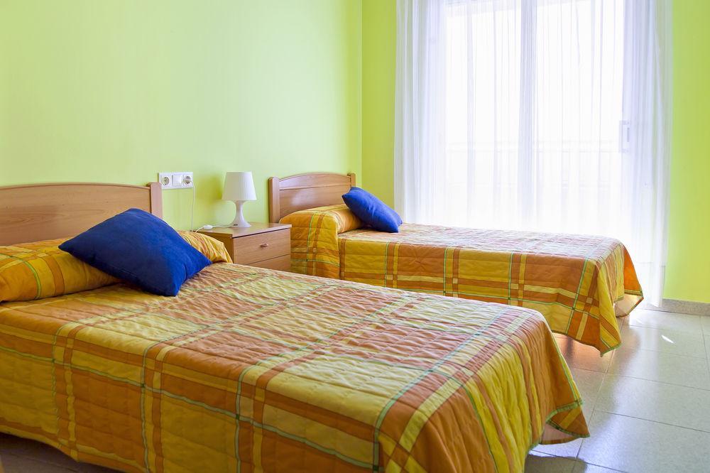 Rvhotels Apartamentos Ses Illes Blanes Bagian luar foto