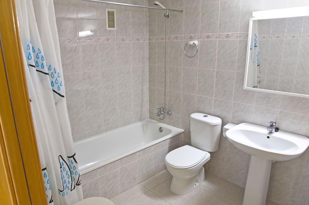 Rvhotels Apartamentos Ses Illes Blanes Bagian luar foto