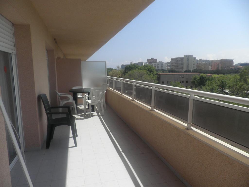 Rvhotels Apartamentos Ses Illes Blanes Bagian luar foto