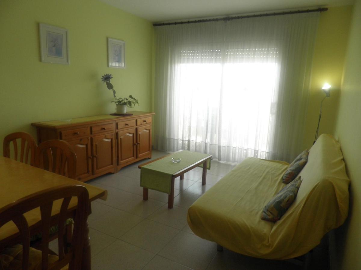 Rvhotels Apartamentos Ses Illes Blanes Bagian luar foto